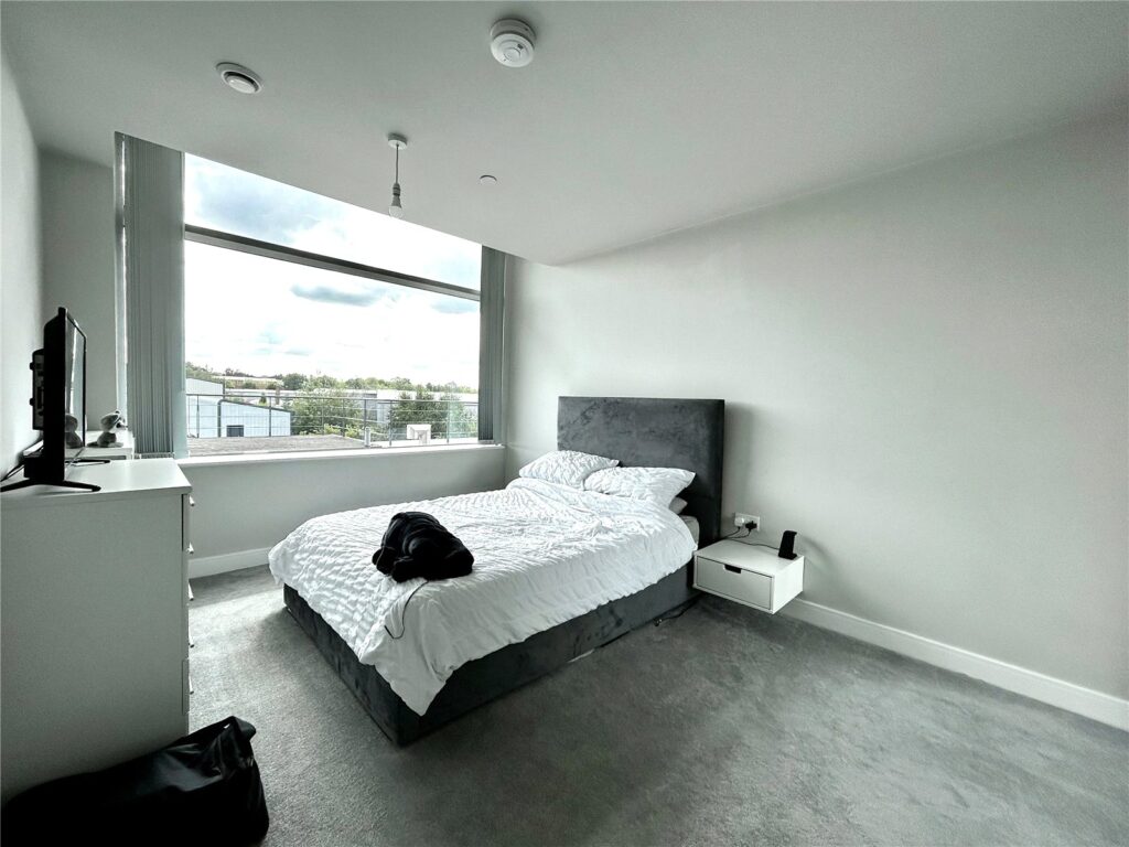 No1 Thames Valley, Wokingham Road, Bracknell, Berkshire, RG42 1AJ