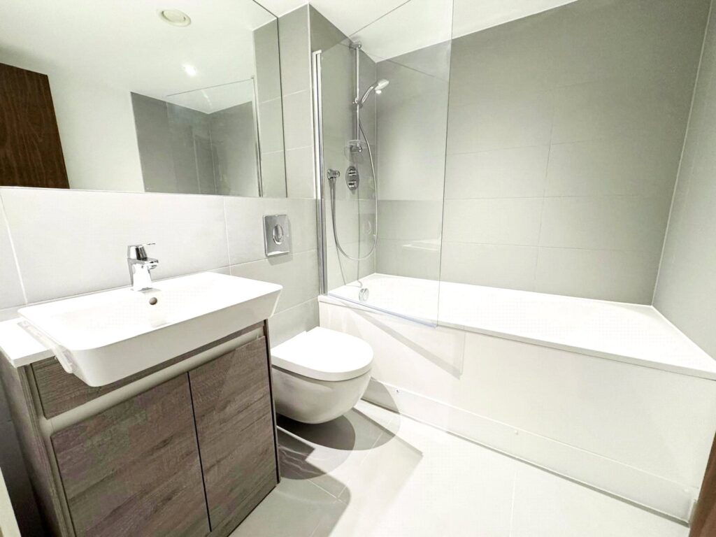 The Grand Exchange, Market Street, Bracknell, Berkshire, RG12 1EY