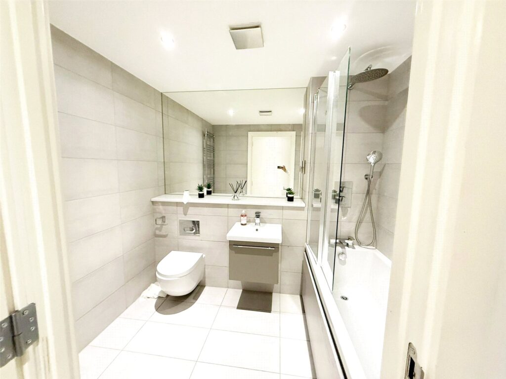 Broadoaks, 548 Streetsbrook Road, Solihull, West Midlands, B91 1QY