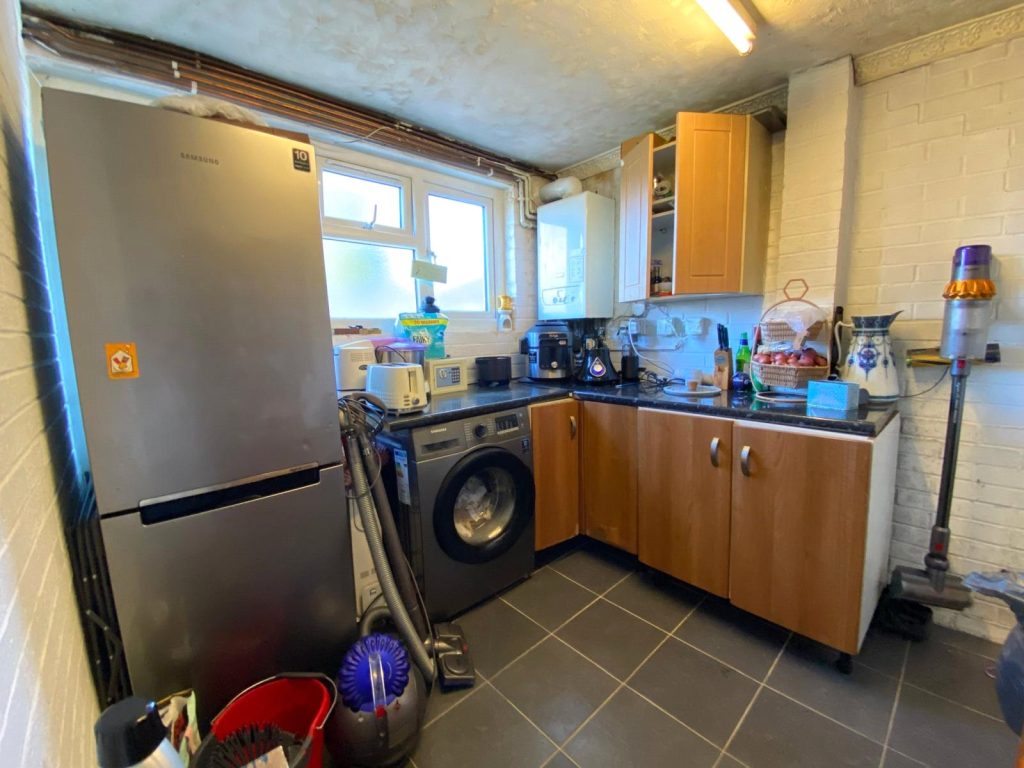 Damson Lane, Solihull, B92 9EH