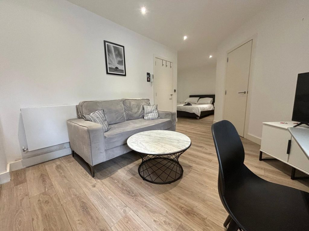 Broadoaks Apartments, 548 Streetsbrook Road, Solihull, B91 1QY